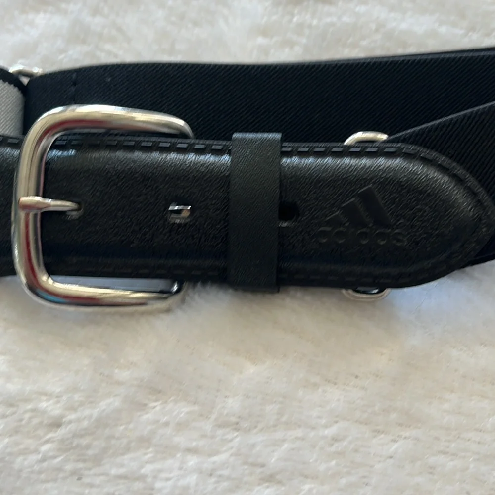 Boys Adidas adjustable baseball belt